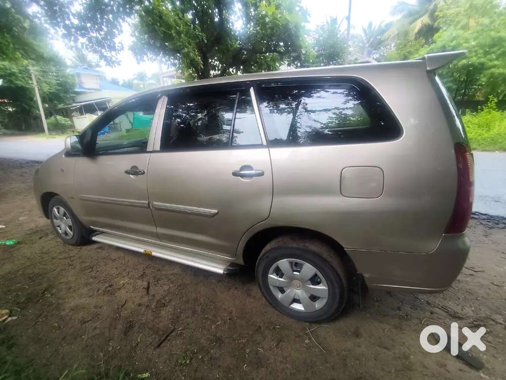 Toyota Innova 2.5 E 2006