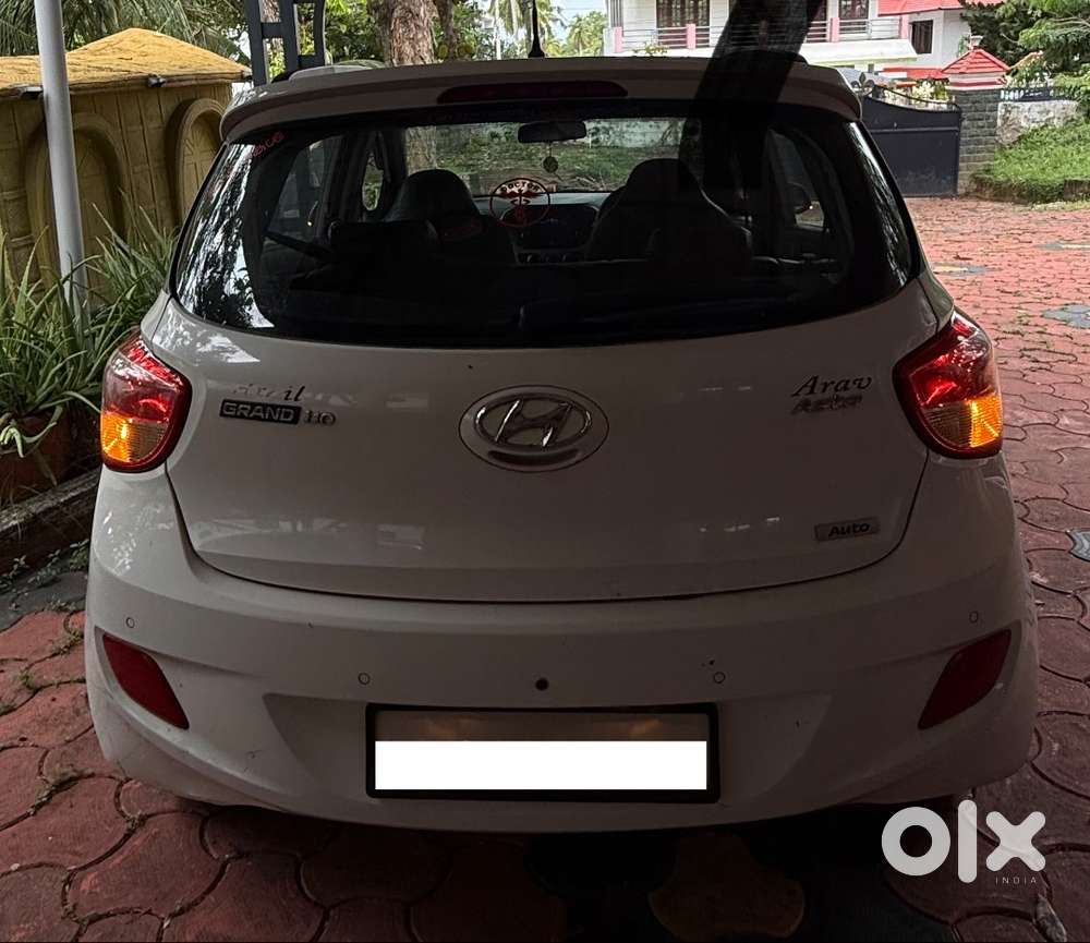 Hyundai Grand I10 2016 Petrol 87500 Km Driven