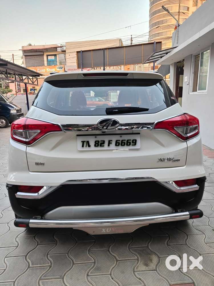 Mahindra Xuv300 W8 Option Dual Tone Diesel, 2019, Diesel