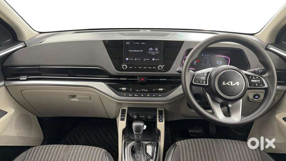 Kia Carens 1.4 Prestige Plus Turbo Dct 7 Str, 2022, Petrol