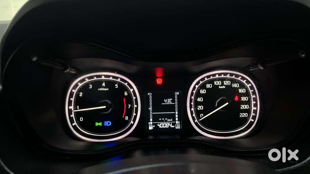 Maruti Suzuki Vitara Brezza 1.5 Zxi Plus Dual Tone, 2022, Petrol