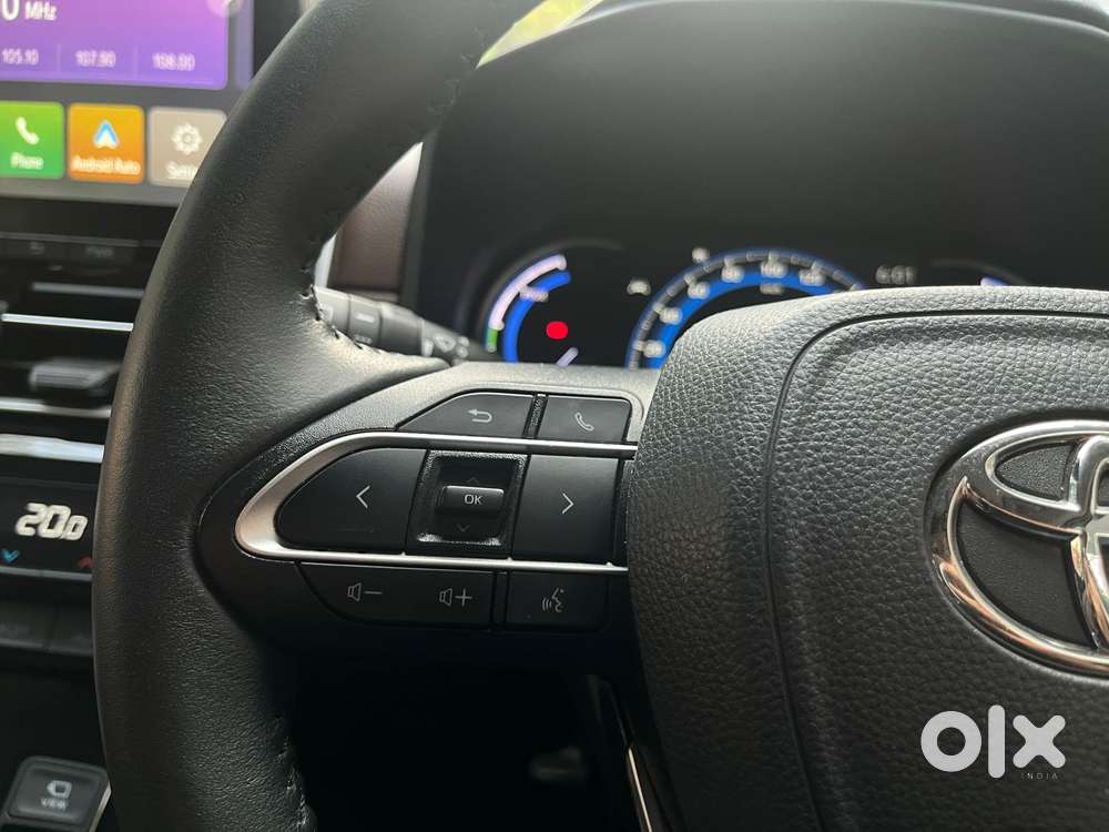 Toyota Innova Hycross 2.0 Zx (o) Hybrid 7 Str, 2024, Petrol
