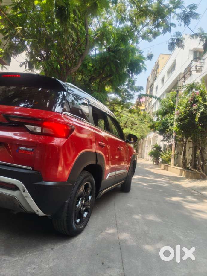 Maruti Suzuki Brezza 1.5 Zxi Smart Hybrid, 2022, Petrol