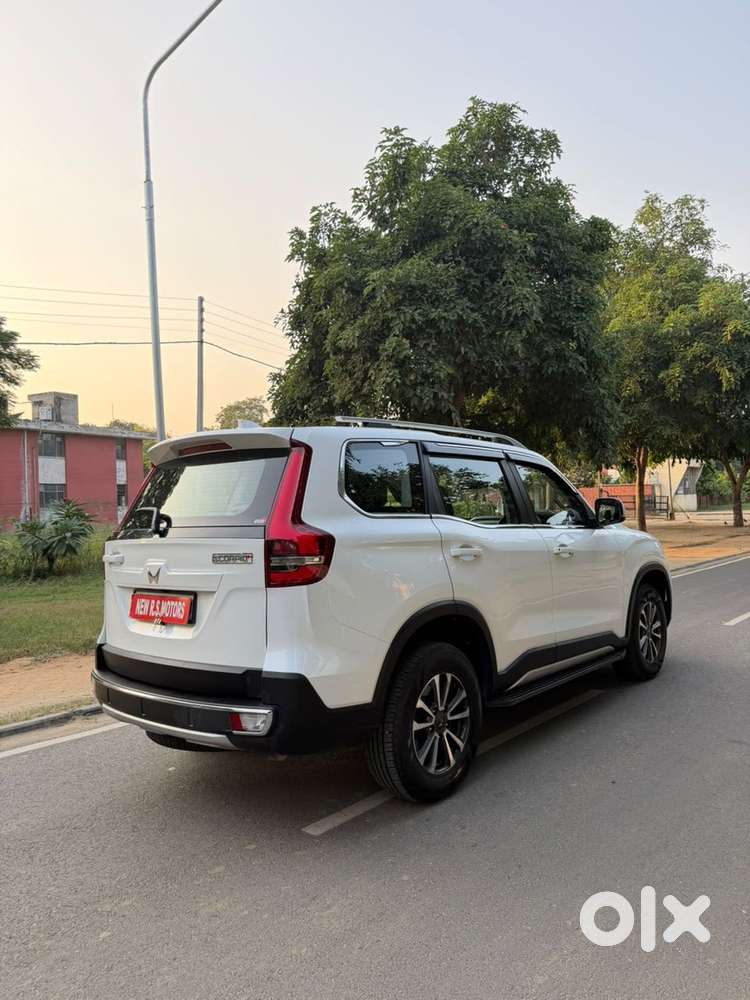 Mahindra Scorpio N Z8 Select Diesel At 2wd 7-seater, 2025, Diesel