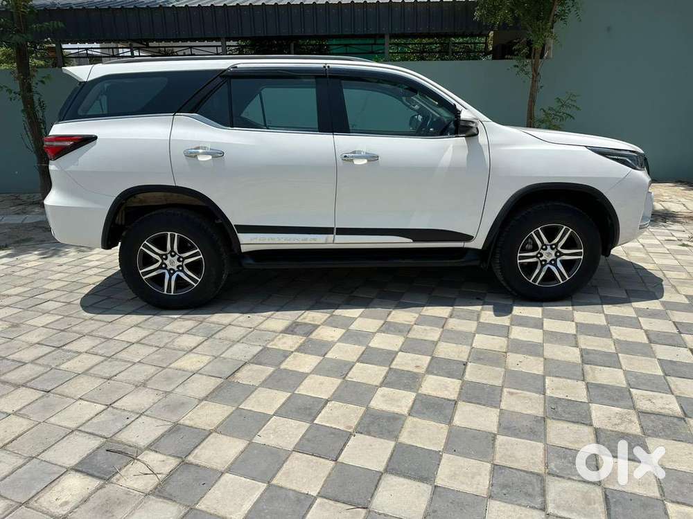 Toyota Fortuner 2023 Diesel 63000 Km Driven