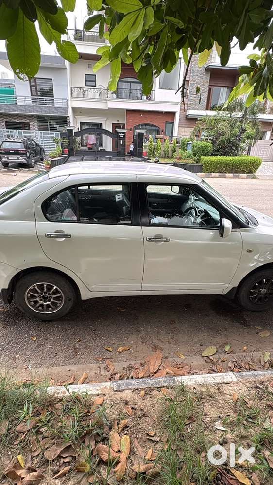 Swift Dzire Maruti 2012