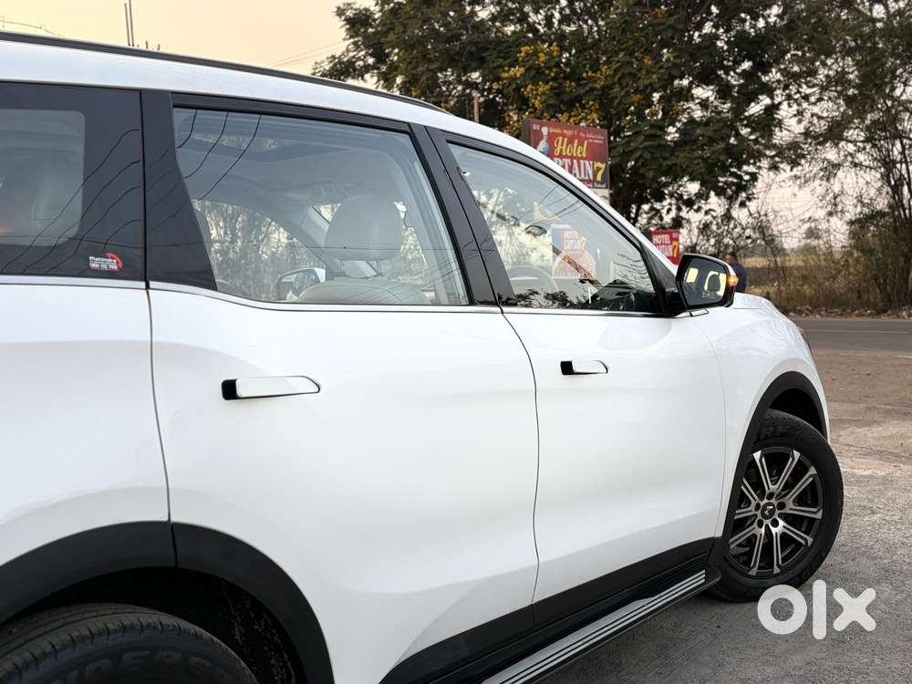 Mahindra Xuv700 2.2 Ax 7 Diesel At Str, 2022, Diesel