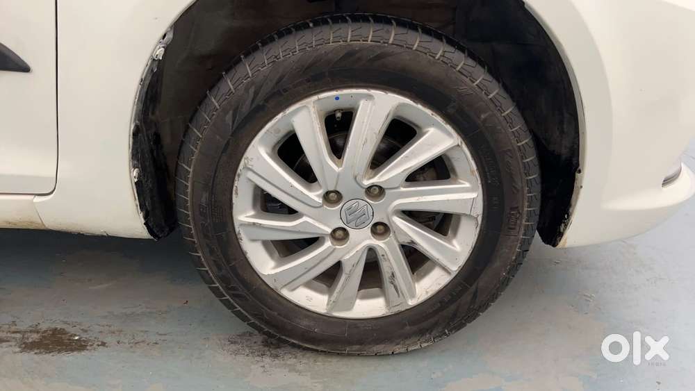 Maruti Suzuki Swift Dzire 1.2 Zxi, 2016, Petrol