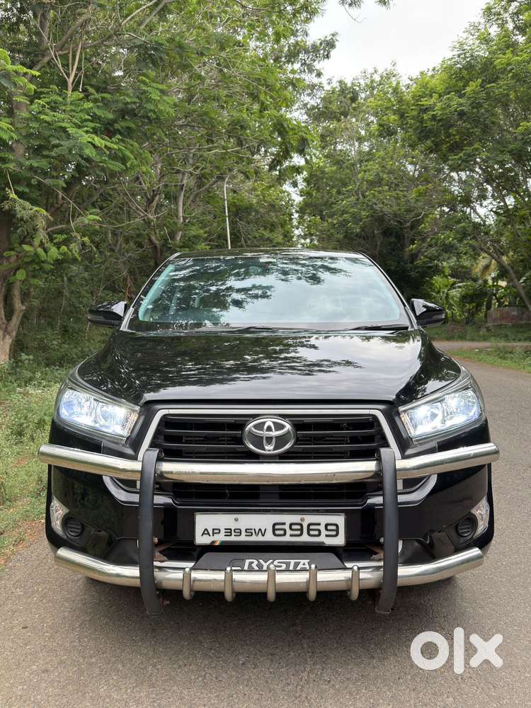 Toyota Innova Crysta 2.4 Gx Limited Edition 7 Str, 2023, Diesel