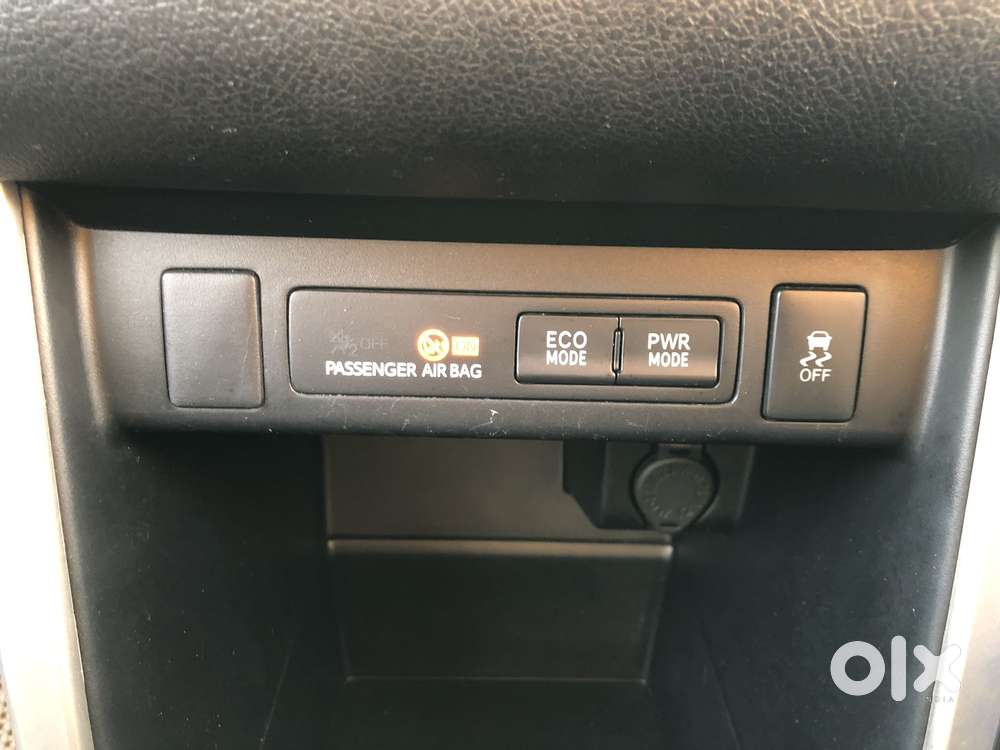 Toyota Innova Crysta [2020-ongoing] 2.4 Gx At 7 Str, 2021, Diesel