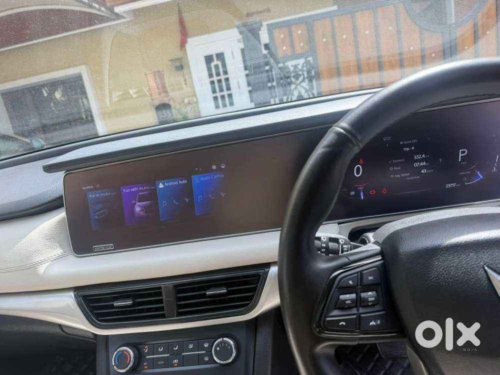 2022 Mahindra Xuv 700 Ax5 Automatic