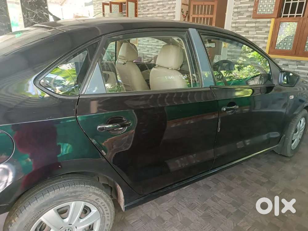 Volkswagen Vento Petrol Highline 2010