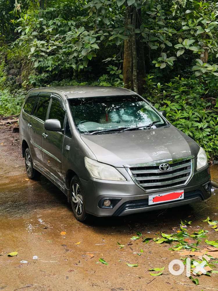 Toyota Innova Diesel 7 Str 2014