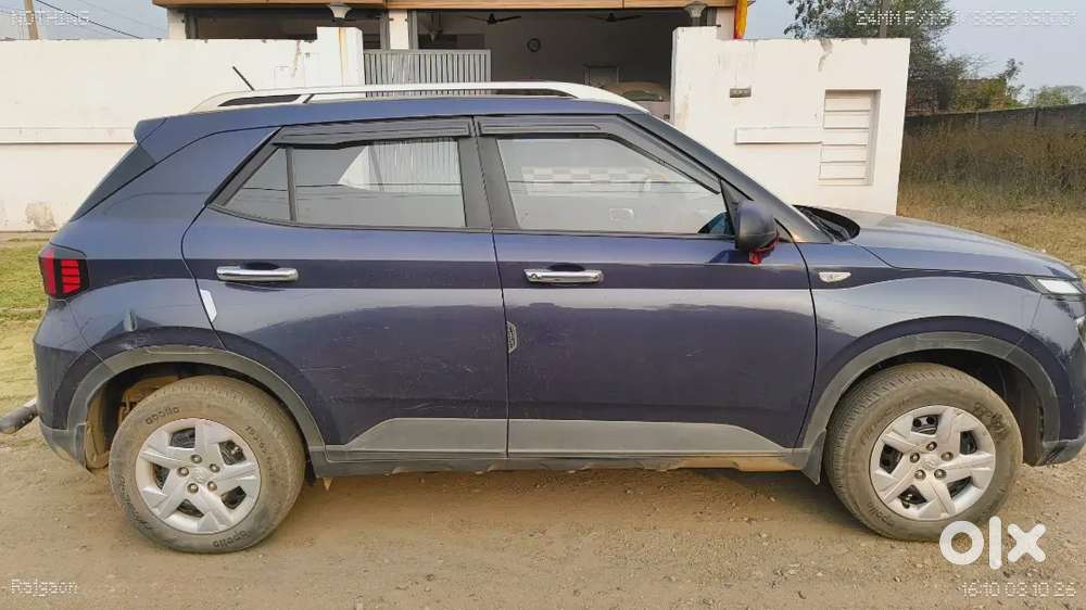 Front & Rear Dash Cam
Touch Screen
Gps Enabled
Remote Sensing Lock