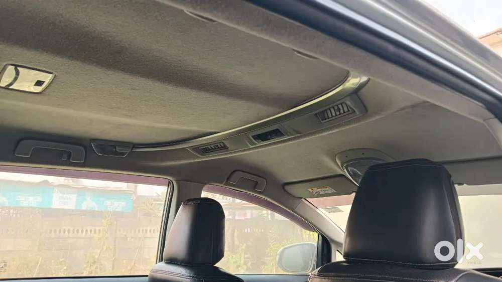 Toyota Innova Crysta 2022 Diesel 88565 Km Driven