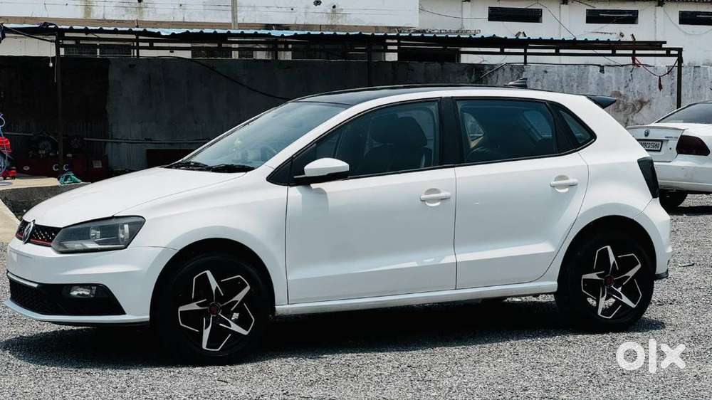 Neat And Well Maintained 2016 Model Manual