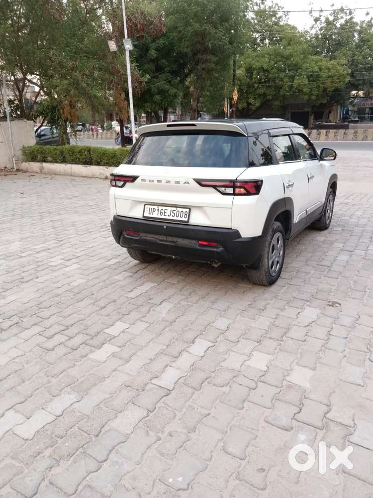Maruti Suzuki Brezza 1.5 Lxi Cng, 2024, Cng & Hybrids