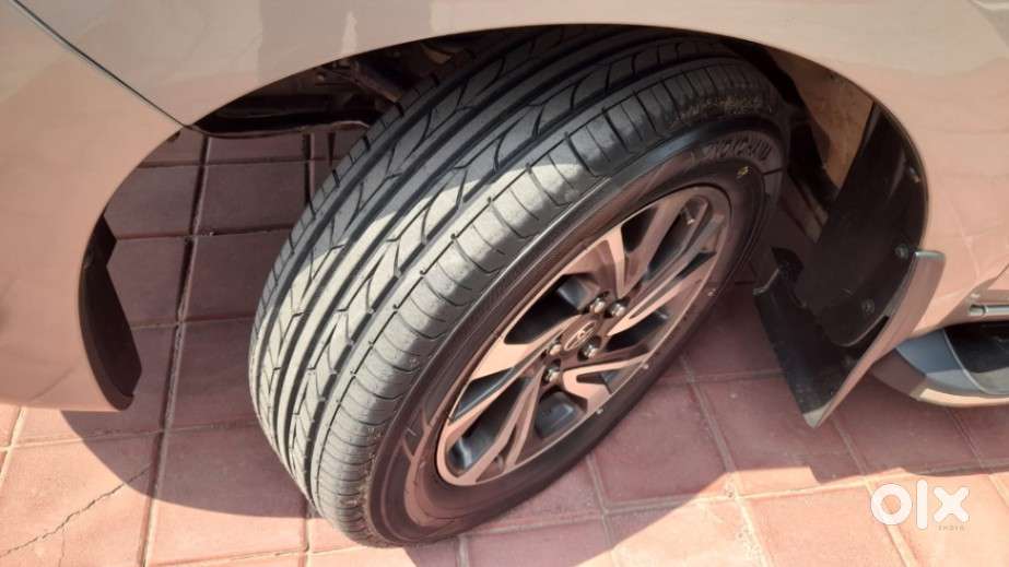 Toyota Innova Crysta 2.4 Gx Limited Edition At 7 Str, 2022, Diesel