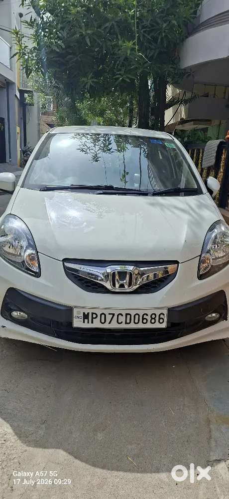 Honda Brio 2014 Petrol Well Maintained