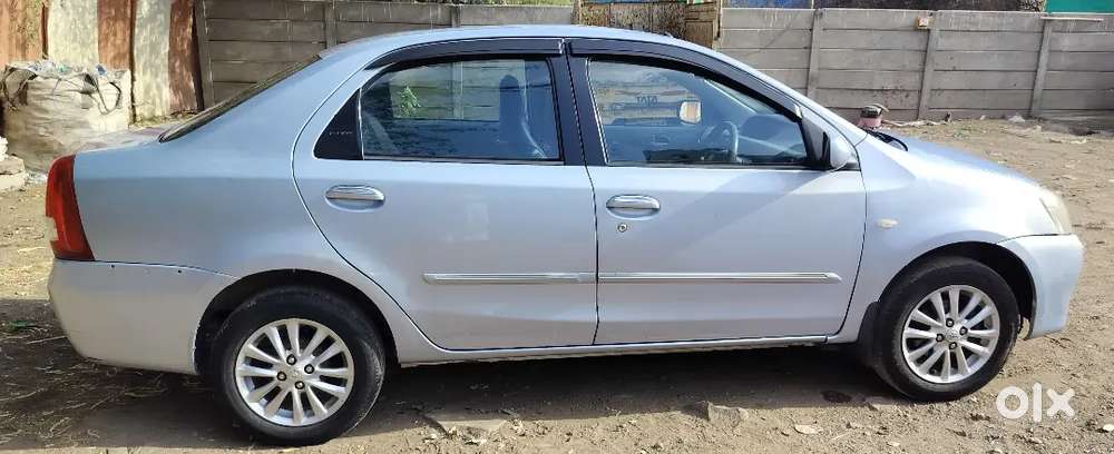 Toyota Etios V
