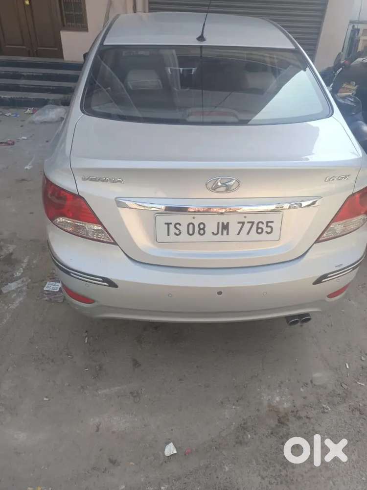 Hyundai Verna 2013 Petrol 100000 Km Driven