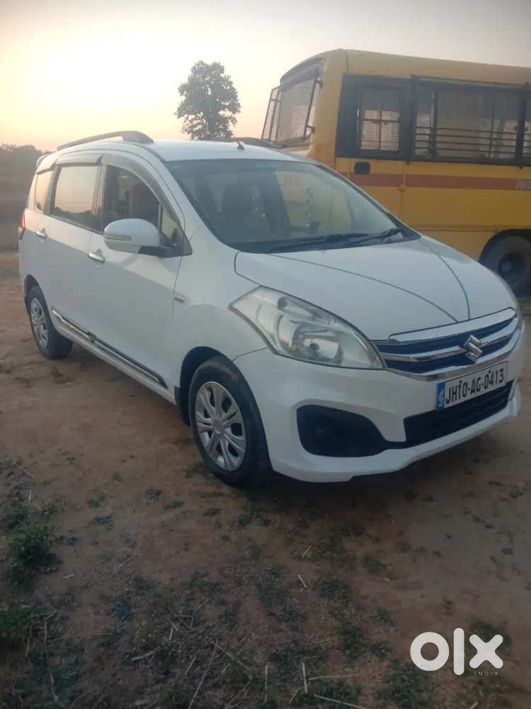 Maruti Suzuki Ertiga 2012 डीज़ल