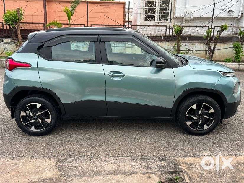 Tata Punch 1.2 Revotron Creative Dual Tone, 2021, Petrol