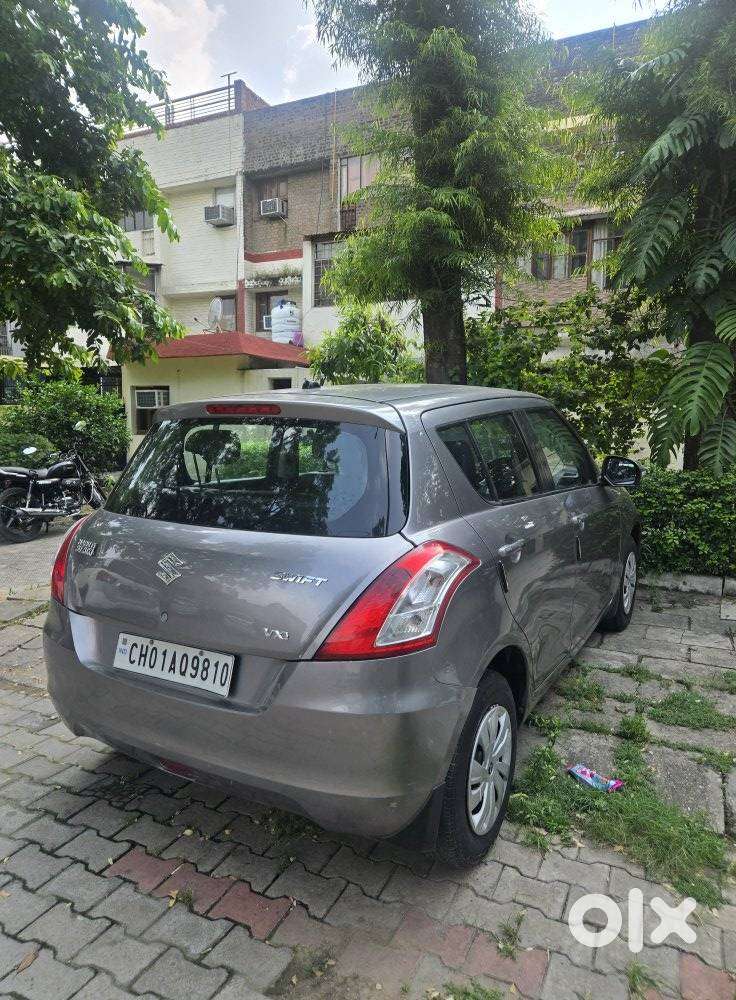 Maruti Suzuki Swift Rs Vxi, 2012, Petrol