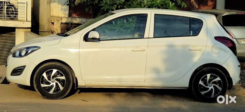 Hyundai I20 Magna Petrol 2012
