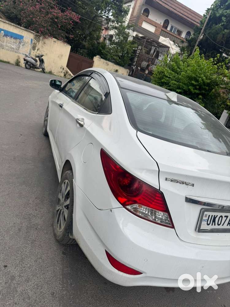 Hyundai Verna 2013 Petrol Manual