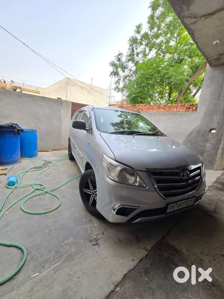 Toyota Innova 2013 Diesel Well Maintained