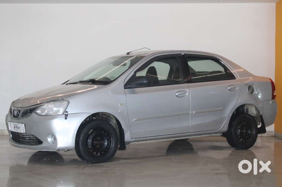 Toyota Etios 2010-2012 G, 2011, Petrol