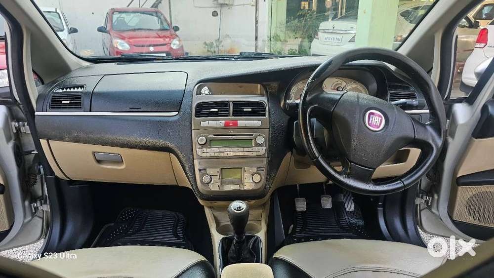 Fiat Linea 2007-2013 Emotion (diesel), 2010, Diesel