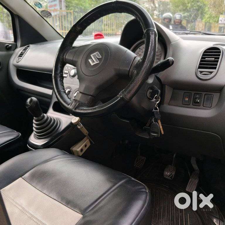 Maruti Suzuki Ritz Lxi, 2012, Petrol
