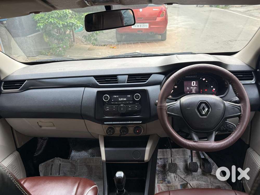 Renault Triber Rxt, 2022, Petrol