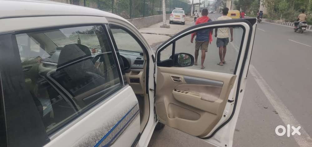 Maruti Suzuki Ertiga 1.5 Vxi, 2013, Cng & Hybrids
