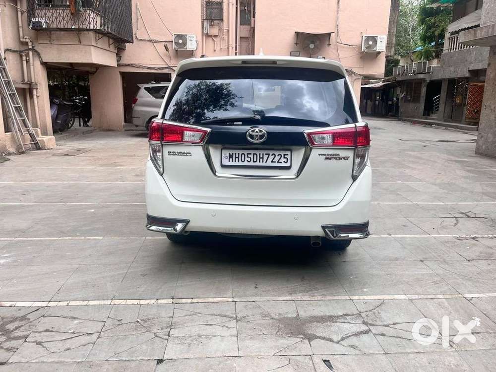 Toyota Innova Crysta 2017 Diesel 105000 Km Driven