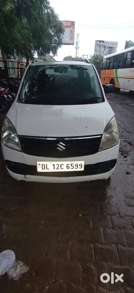 Maruti Suzuki Wagon R Lxi 2012 Mawana Mi Hai Bike