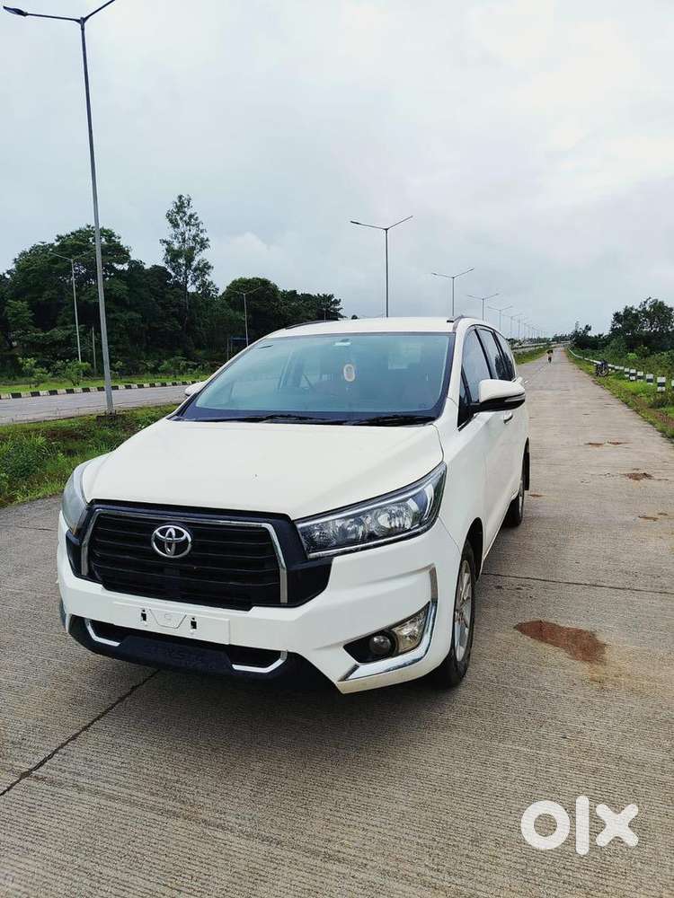 Toyota Innova Crysta 2017 Diesel Well Maintained