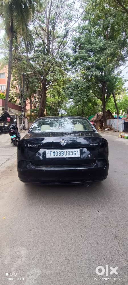 Skoda Rapid Elegance 1.6 Mpfi At, 2013, Petrol