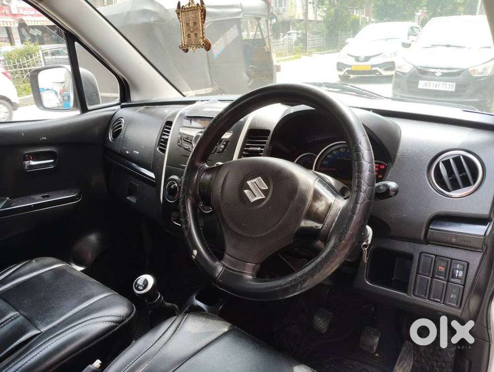 Maruti Suzuki Stingray Vxi, 2015, Petrol
