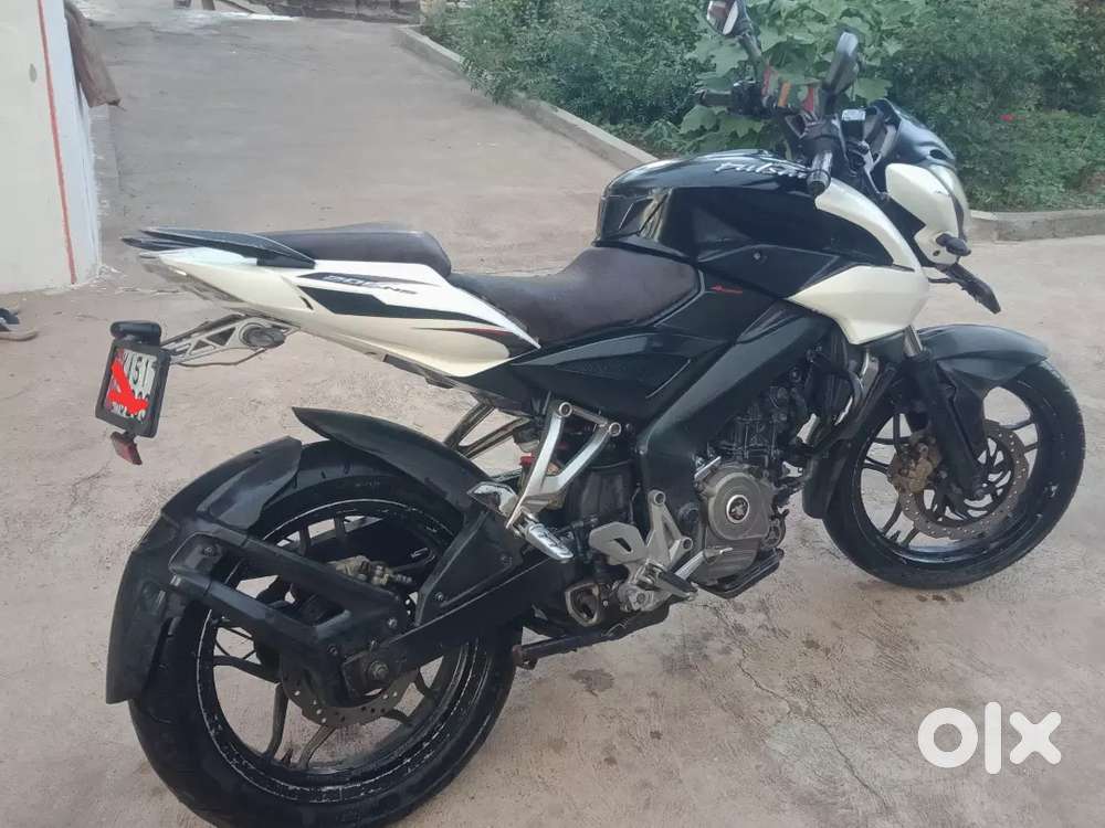 Bike Ns 200 Bs 3 model 3rd owner