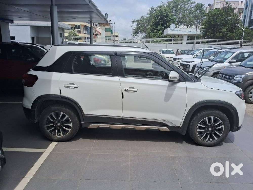 Maruti Suzuki Brezza 1.5 Zxi Plus At Smart Hybrid, 2021, Petrol