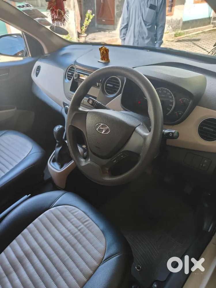 Hyundai Grand I10 2017 Petrol Well Maintained
