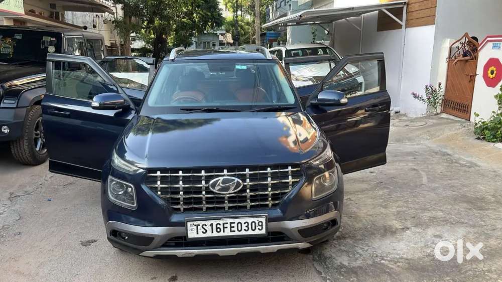 Hyundai Venue Crdi Manual 2021