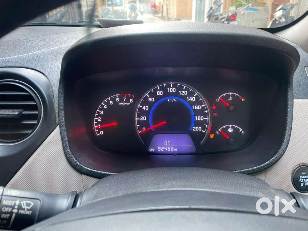Hyundai Grand I10 2013 Petrol Well Maintained