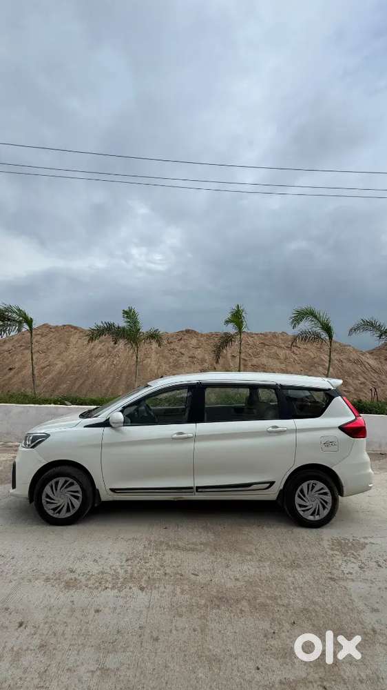 Maruti Ertiga 2023 Petrol Manual