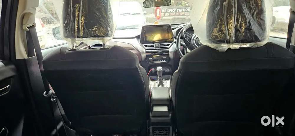 Fronx Look Like Top Model