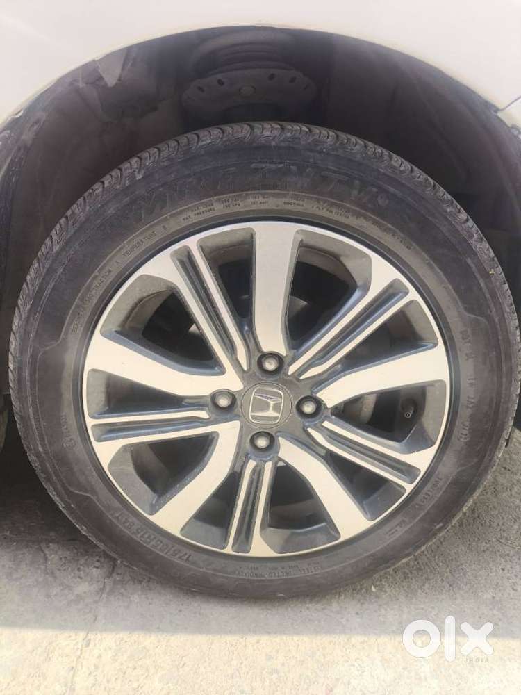 Honda Amaze Vx 1.2 Petrol Cvt, 2022, Petrol