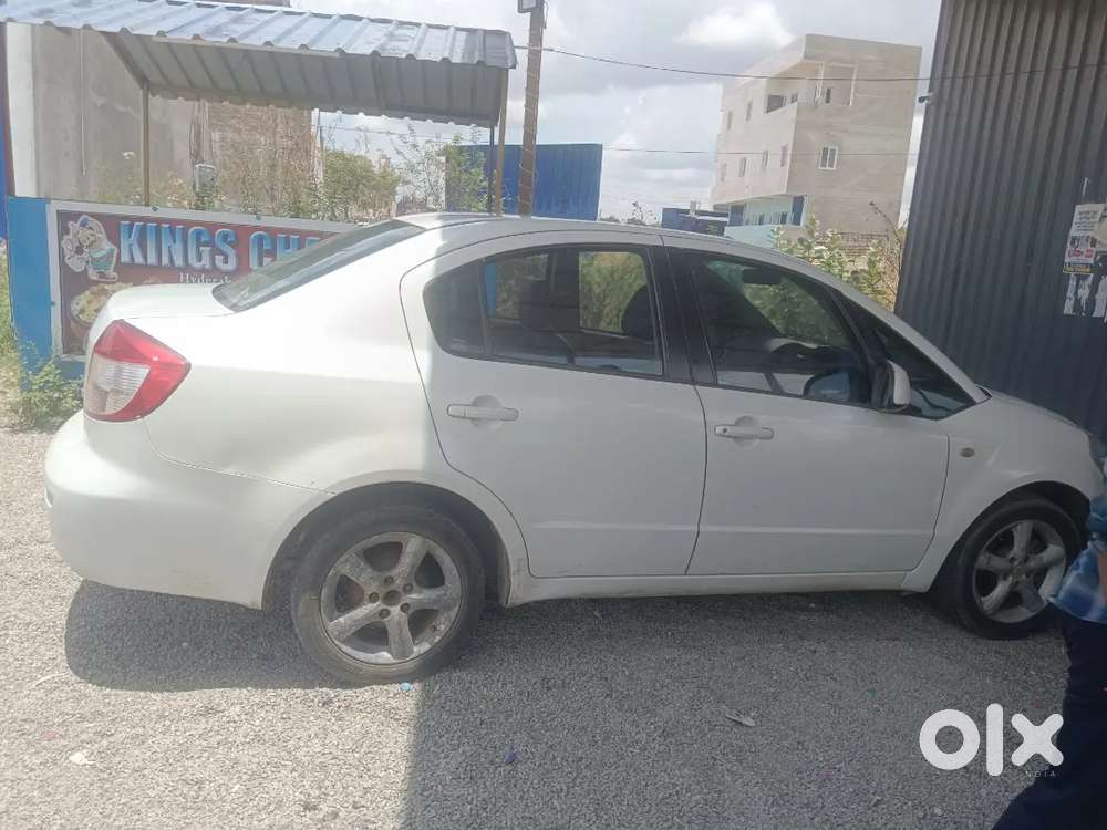 Maruti Suzuki Dzire 2011